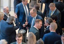 Mehrheit distanziert sich von AfD in der Abstimmung mehrheit-distanziert-sich-von-afd-in-der-abstimmung