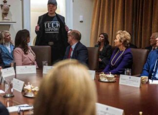 Donald Trump droht mit Entlassung von Kritikern, Elon Musk im Fokus donald-trump-droht-mit-entlassung-von-kritikern-elon-musk-im-fokus