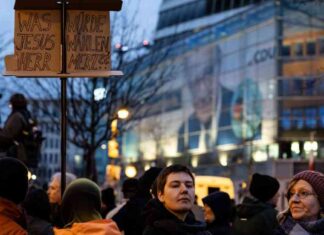 Großdemonstration in Berlin gegen potenziellen Kanzler grodemonstration-in-berlin-gegen-potenziellen-kanzler
