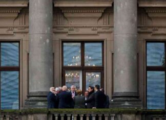 Erfolgreiche Regierungsbildung: Schlüsselfaktoren für Koalitionsverhandlungen erfolgreiche-regierungsbildung-schlsselfaktoren-fr-koalitionsverhandlungen