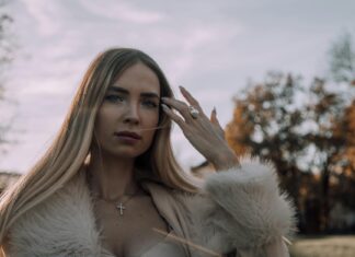 Aufstellungen: Teilnehmer: FC Bayern München Gegen FC Augsburg Aufstellungen: Teilnehmer: FC Bayern München Gegen FC Augsburg