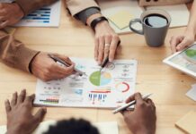 Aufstellungen: Teilnehmer: Holstein Kiel Gegen FC Bayern München Aufstellungen: Teilnehmer: Holstein Kiel Gegen FC Bayern München