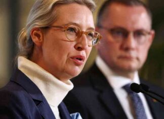 AfD reicht Klage gegen Verfassungsschutz wegen Hochstufung ein. afd-reicht-klage-gegen-verfassungsschutz-wegen-hochstufung-ein