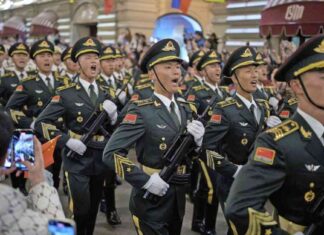 Parade am Tag des Sieges: Putin und Xi feiern zusammen parade-am-tag-des-sieges-putin-und-xi-feiern-zusammen