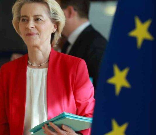 US-Zölle im FAZ-Liveticker: Von der Leyen führt gutes Telefonat mit Trump – FAZ us-zlle-im-faz-liveticker-von-der-leyen-fhrt-gutes-telefonat-mit-trump-faz