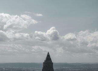 Aufstellungen Teilnehmer BVB Gegen Eintracht Frankfurt – Wer Gewinnt?